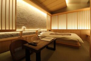 鳥屋野潟ラブホテル　エンペラー